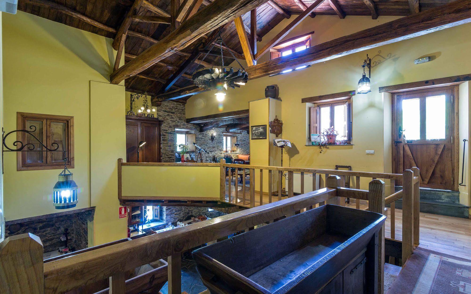 O Muino De Pena Hotell O Pino Exteriör bild